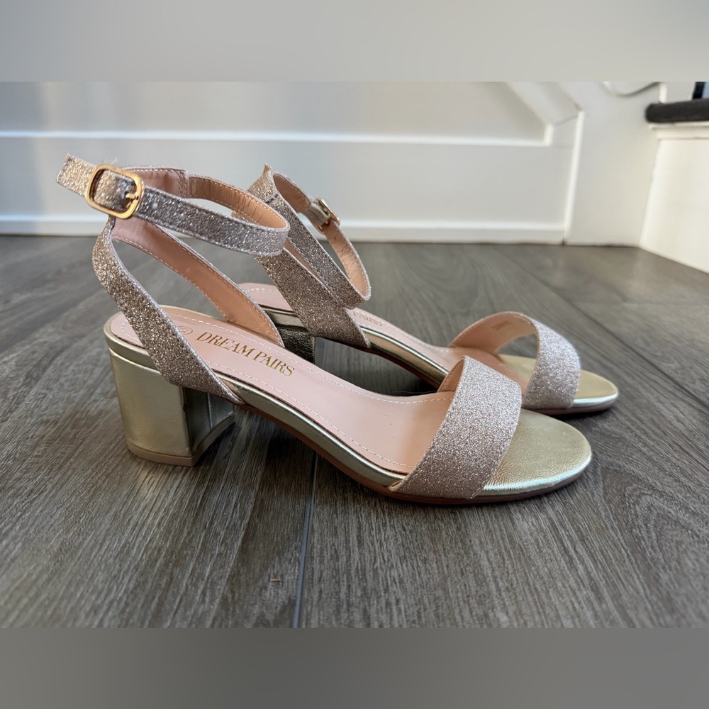 Dream Pairs Women's Sparkly Gold Block Heel Sandals - Size 5.5